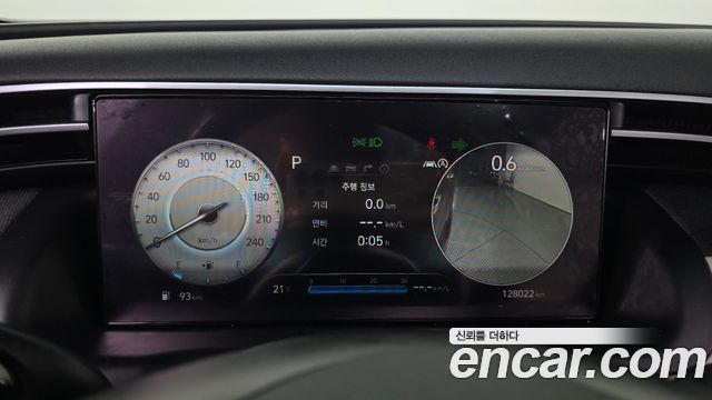 Hyundai Tucson (NX4) Gasoline 1.6 Turbo 2WD Inspiration 2022 — фото 8