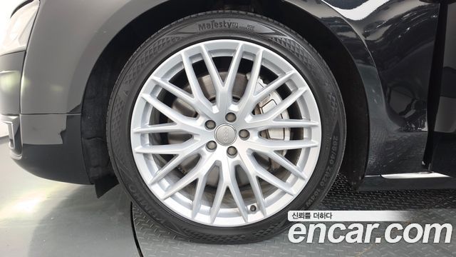 Audi A8 60 TFSI Quattro LWB D4 2015 — фото 5