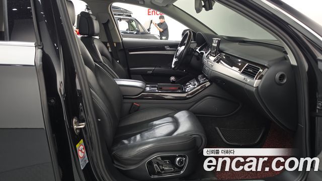 Audi A8 60 TFSI Quattro LWB D4 2015 — фото 11