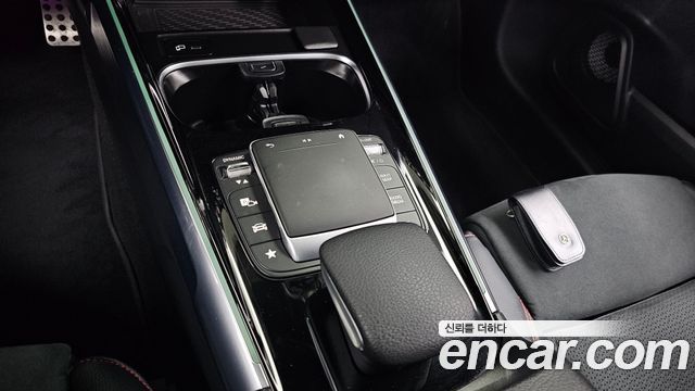 Mercedes-Benz GLB-Class (X247) GLB250 4MATIC 2021 — фото 18