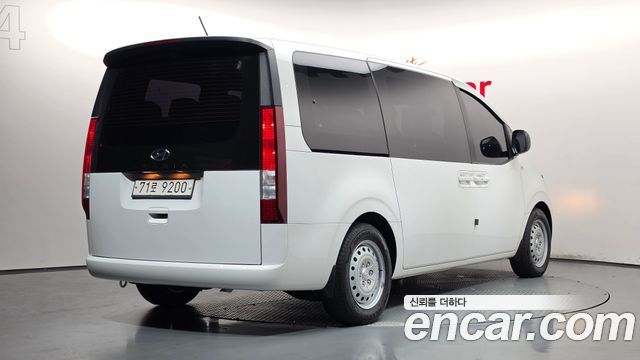 Hyundai Staria Tourer 11-Seater Smart 2022 — фото 2