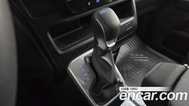 Hyundai Staria Tourer 11-Seater Smart 2022 — фото 9