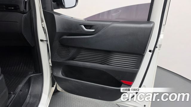Hyundai Staria Tourer 11-Seater Smart 2022 — фото 24