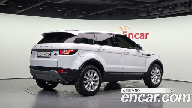 Land Rover Range Rover Evoque 2.0 TD4 SE 2017 — фото 2