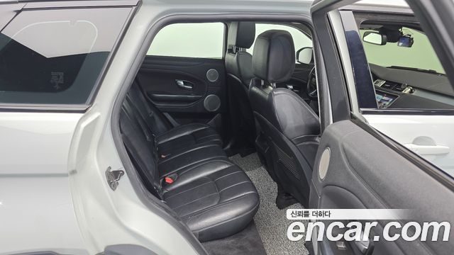 Land Rover Range Rover Evoque 2.0 TD4 SE 2017 — фото 12