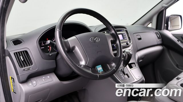 Hyundai Grand Starex Van 3-Seater Smart 2021 — фото 7