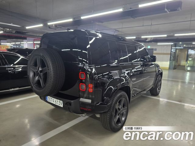 Land Rover Defender (L663) 110 P300 X-Dynamic SE 2026 — фото 2