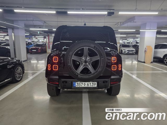 Land Rover Defender (L663) 110 P300 X-Dynamic SE 2026 — фото 5