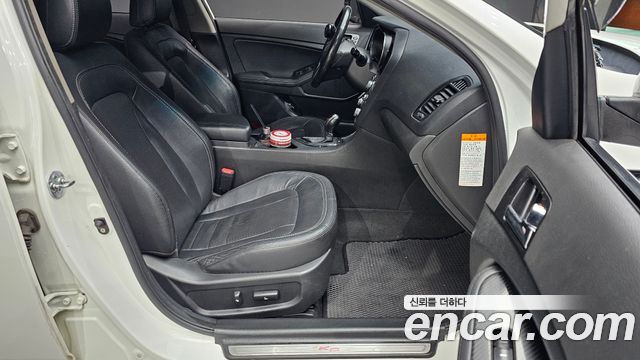 Kia K5 Hybrid Noblesse 2013 — фото 32