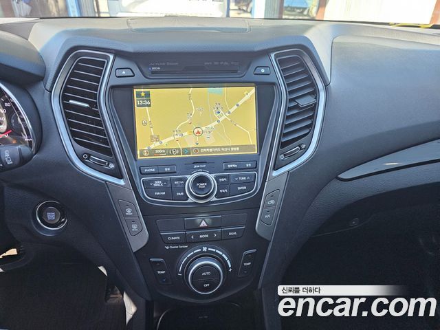 Hyundai Santa Fe (DM) Diesel(e-VGT) 2.0 2WD Exclusive 2015 — фото 9