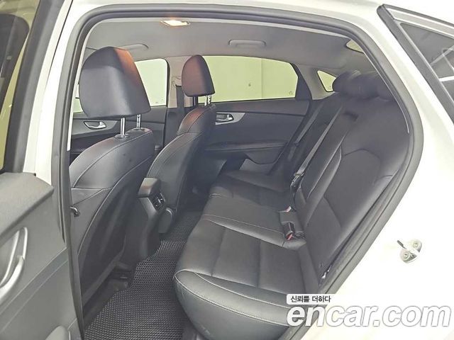 Kia K3 Prestige 2019 — фото 16