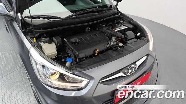 Hyundai Accent (New) Diesel 1.6 VGT Premium 2014 — фото 6