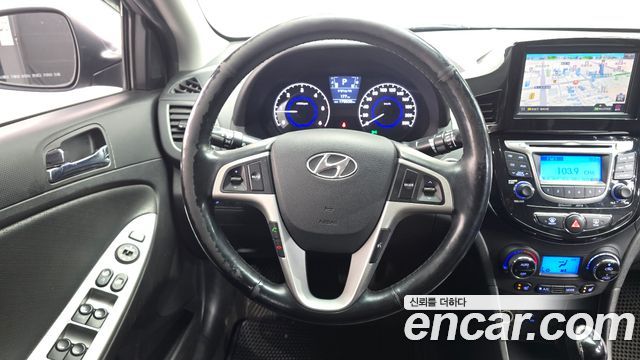 Hyundai Accent (New) Diesel 1.6 VGT Premium 2014 — фото 16