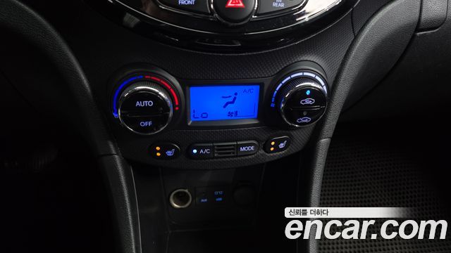 Hyundai Accent (New) Diesel 1.6 VGT Premium 2014 — фото 19