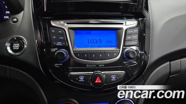 Hyundai Accent (New) Diesel 1.6 VGT Premium 2014 — фото 24