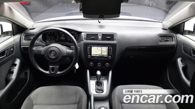 Volkswagen Jetta 1.6 TDI Blue Motion 6th 2013 — фото 7
