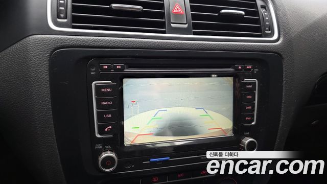 Volkswagen Jetta 1.6 TDI Blue Motion 6th 2013 — фото 16