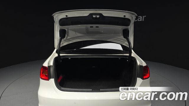 Volkswagen Jetta 1.6 TDI Blue Motion 6th 2013 — фото 20