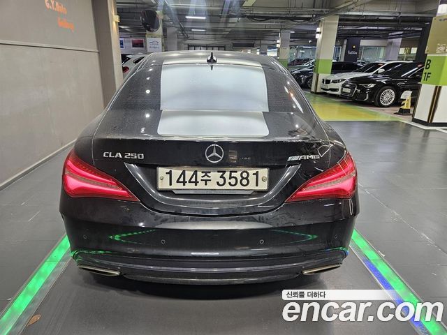 Mercedes-Benz CLA-Class (C117) CLA220 AMG Line 2018 — фото 5