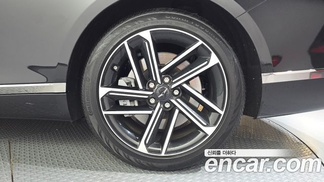 Genesis G80 (RG3) Gasoline 2.5 Turbo AWD 2026 — фото 21