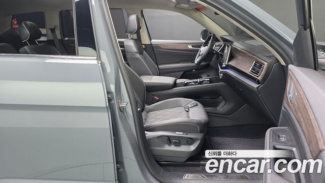 Volkswagen Atlas 2.0 TSI R-LINE 6-Seater 2025 — фото 26