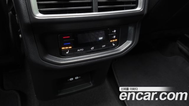 Volkswagen Atlas 2.0 TSI R-LINE 6-Seater 2025 — фото 30