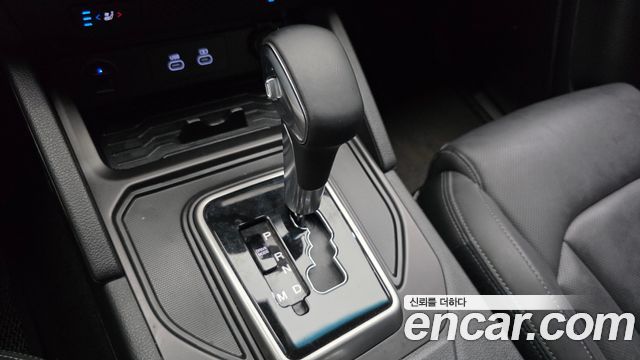 KG Mobility (SsangYong) Rexton Sports Khan Diesel 2.2 4WD Culman Prestige 2024 — фото 9