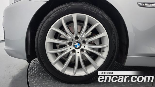 BMW 5 Series (F10) 520d Luxury Plus 2016 — фото 5