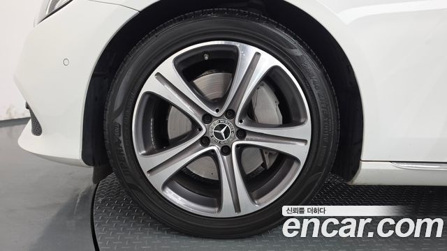 Mercedes-Benz E-Class (W213) E300 Avantgarde 2019 — фото 5