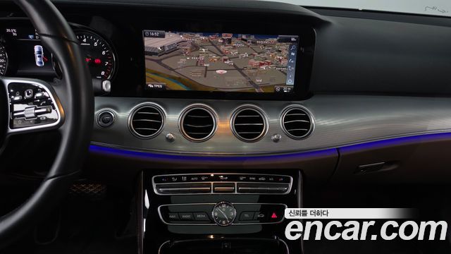 Mercedes-Benz E-Class (W213) E300 Avantgarde 2019 — фото 16