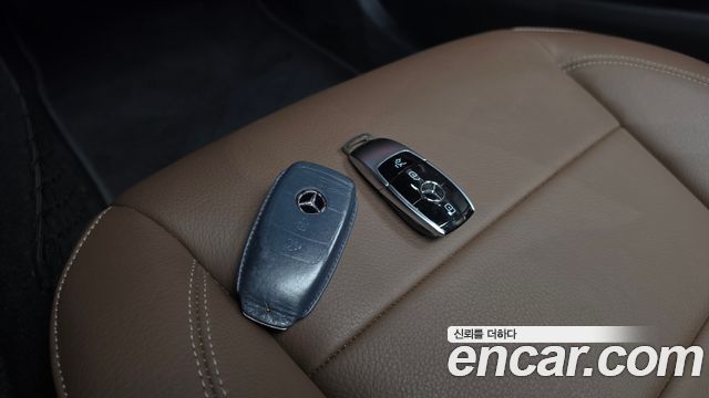 Mercedes-Benz E-Class (W213) E300 Avantgarde 2019 — фото 19