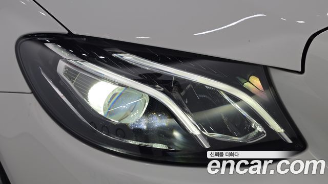 Mercedes-Benz E-Class (W213) E300 Avantgarde 2019 — фото 28