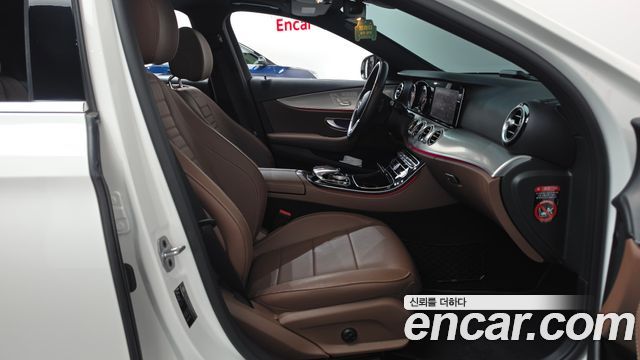 Mercedes-Benz E-Class (W213) E300 Avantgarde 2019 — фото 32
