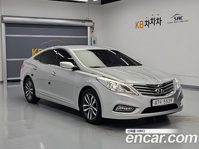Hyundai Grandeur (HG) HG240 Luxury 2012 — фото 2