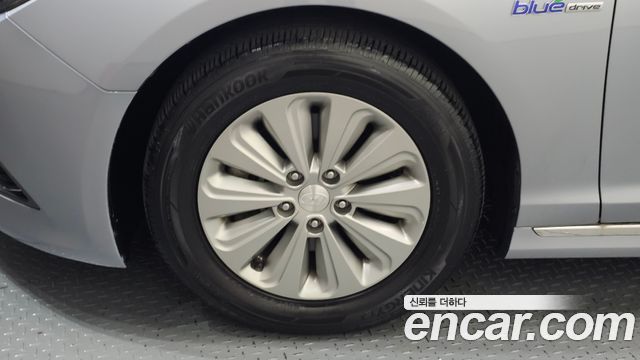 Hyundai Sonata Hybrid (LF) 2.0 HEV Modern 2016 — фото 5