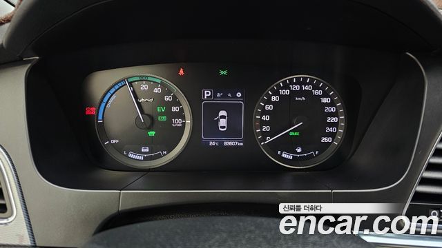 Hyundai Sonata Hybrid (LF) 2.0 HEV Modern 2016 — фото 8