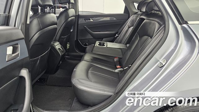 Hyundai Sonata Hybrid (LF) 2.0 HEV Modern 2016 — фото 12