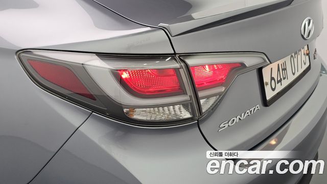Hyundai Sonata Hybrid (LF) 2.0 HEV Modern 2016 — фото 23