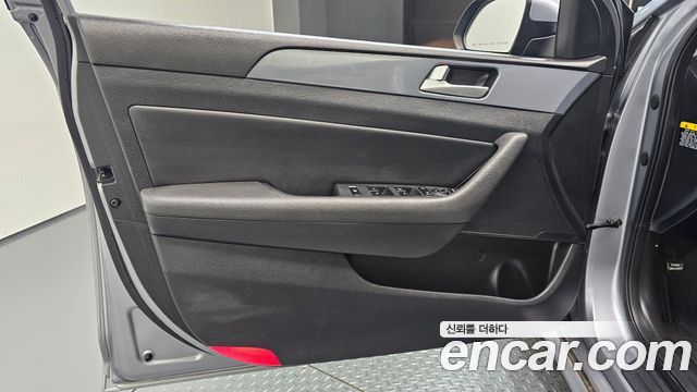 Hyundai Sonata Hybrid (LF) 2.0 HEV Modern 2016 — фото 24