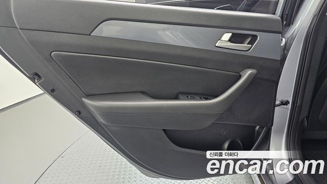 Hyundai Sonata Hybrid (LF) 2.0 HEV Modern 2016 — фото 25