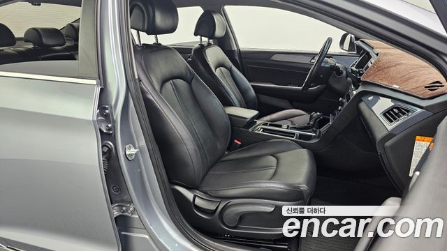 Hyundai Sonata Hybrid (LF) 2.0 HEV Modern 2016 — фото 26