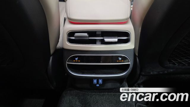 Genesis GV70 3.5T Gasoline AWD 2023 — фото 34