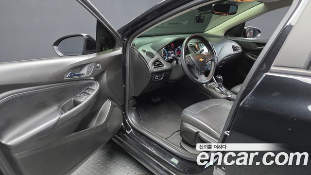 Chevrolet Cruze 1.4 Turbo LT Deluxe 2017 — фото 10