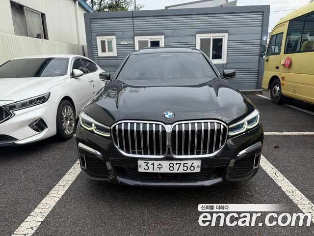 BMW 7 Series (G11) 740Li xDrive M Sport Package