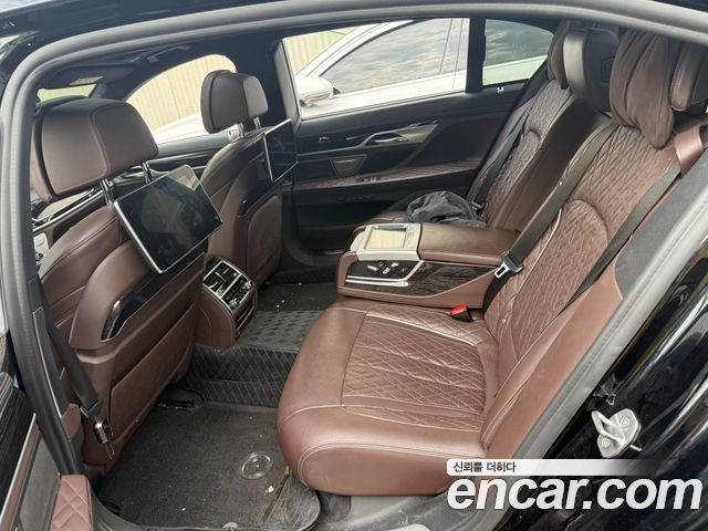 BMW 7 Series (G11) 740Li xDrive M Sport Package 2020 — фото 6