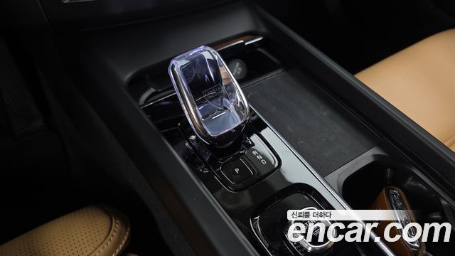 Volvo XC60 (II) T8 Ultra Bright 2025 — фото 9