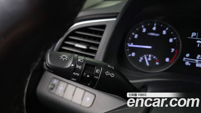 Hyundai Avante (AD) 1.6 GDI Smart Special 2016 — фото 27