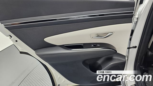 Hyundai Tucson (NX4) Gasoline 1.6 Turbo 2WD Inspiration 2022 — фото 25