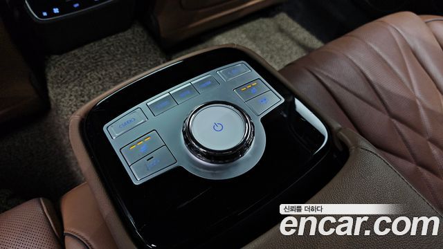 Genesis G80 (RG3) Gasoline 2.5 Turbo AWD 2024 — фото 30