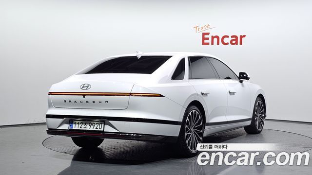 Hyundai Grandeur Hybrid (GN7) Calligraphy 2023 — фото 2